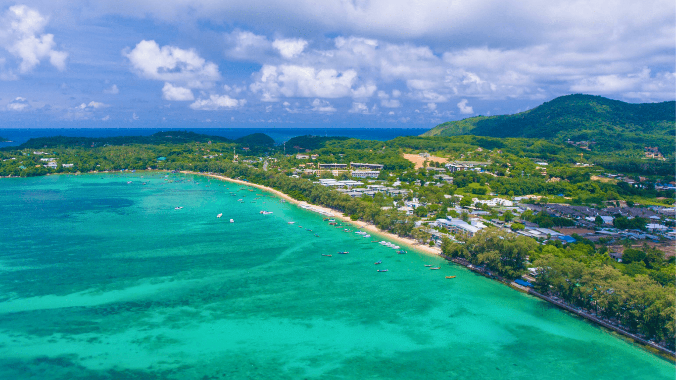 Rawai Beach (Пляж Раваи) аренда авто Пхукет